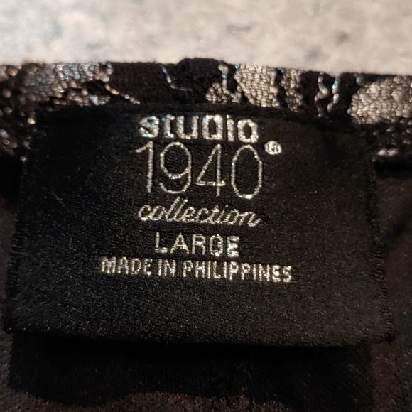 STUDIO 1940 Halter - Picture 3 of 4